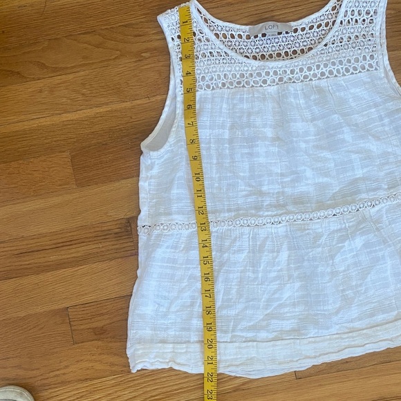 LOFT Cream Sleeveless Blouse - Picture 5 of 6